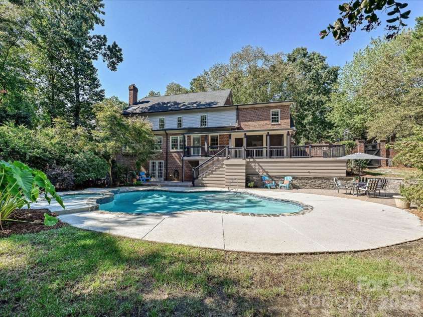 7019 Whitemarsh Court, Charlotte, NC 28210.  MLS# CAR4421938, YatesRealty ID 51268. 