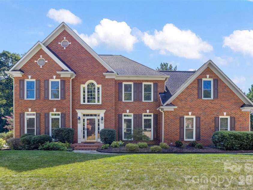 9533 St Barts Lane, Huntersville, NC 28078.  MLS# CAR4421773, YatesRealty ID 51269. 