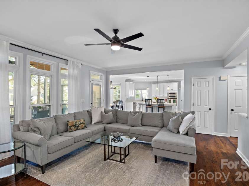 9533 St Barts Lane, Huntersville, NC 28078.  MLS# CAR4421773, YatesRealty ID 51269. 