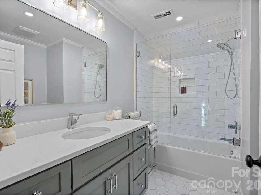 9533 St Barts Lane, Huntersville, NC 28078.  MLS# CAR4421773, YatesRealty ID 51269. 