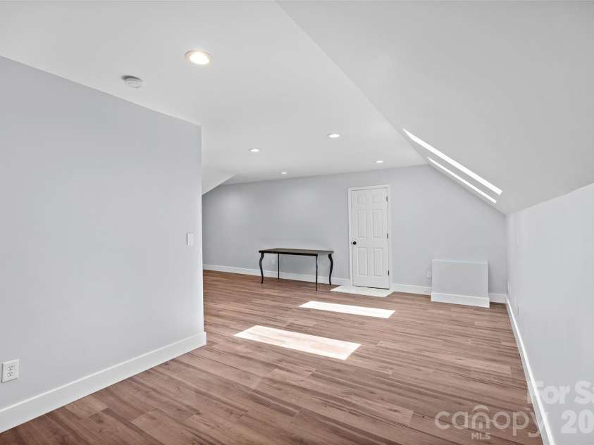 9533 St Barts Lane, Huntersville, NC 28078.  MLS# CAR4421773, YatesRealty ID 51269. 