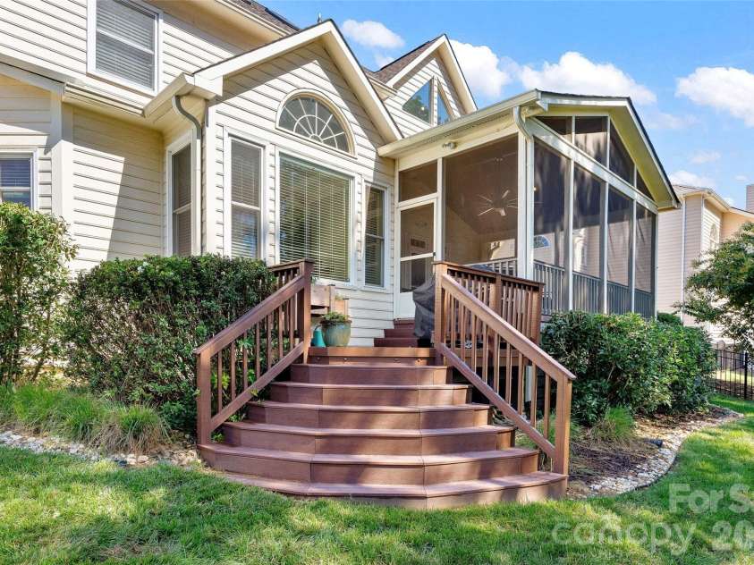 9533 St Barts Lane, Huntersville, NC 28078.  MLS# CAR4421773, YatesRealty ID 51269. 