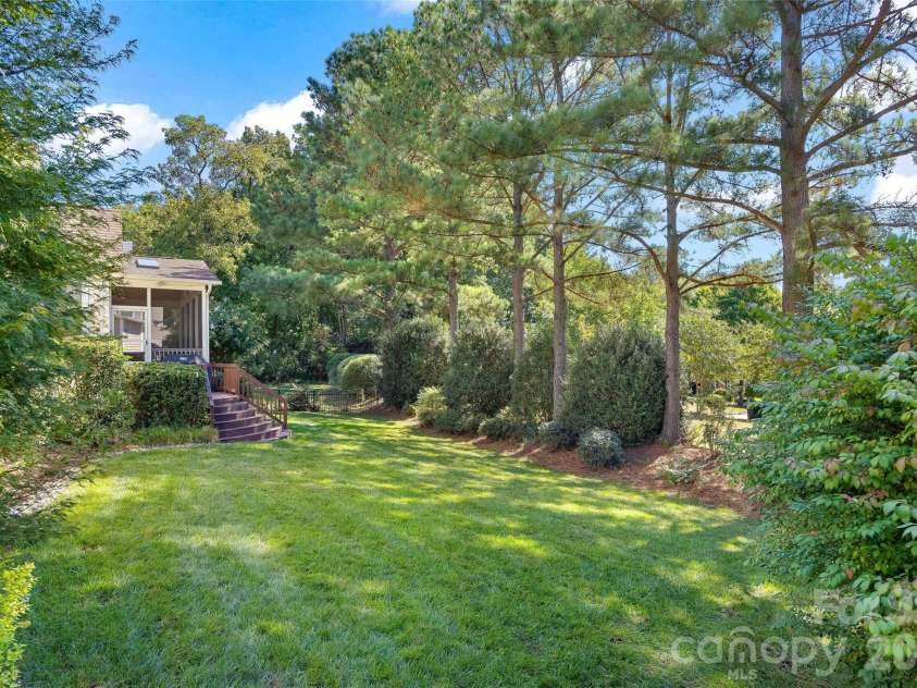 9533 St Barts Lane, Huntersville, NC 28078.  MLS# CAR4421773, YatesRealty ID 51269. 
