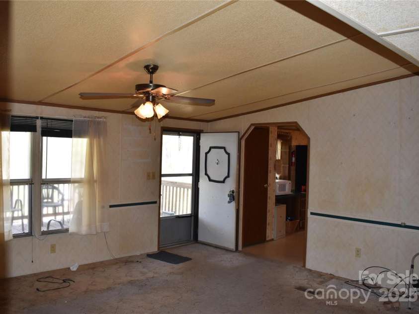 34 Stone Drive, Marion, NC 28752.  MLS# CAR4238724, YatesRealty ID 5127. 
