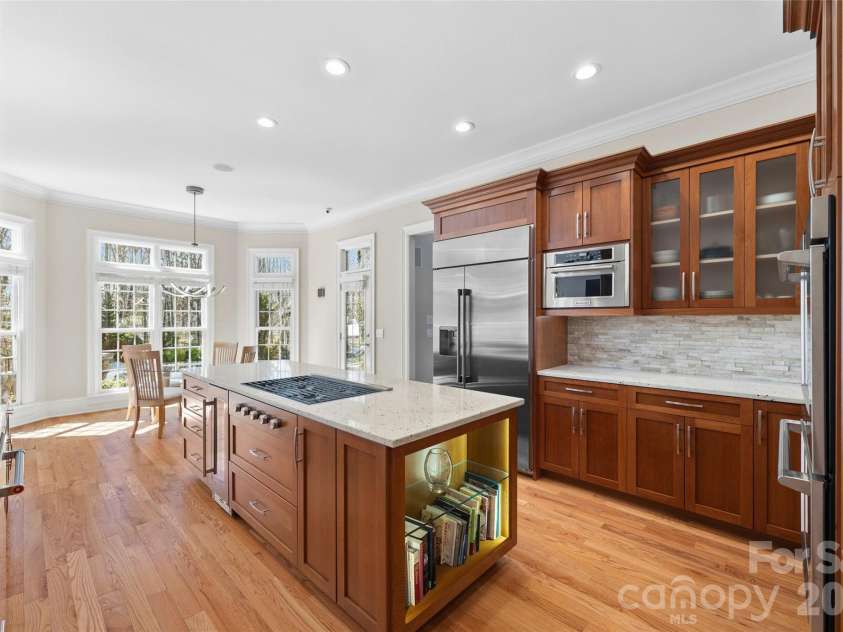 8225 Victoria Lake Drive, Waxhaw, NC 28173.  MLS# CAR4340620, YatesRealty ID 5127. 