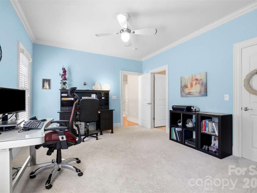 8225 Victoria Lake Drive, Waxhaw, NC 28173.  MLS# CAR4340620, YatesRealty ID 5127. 