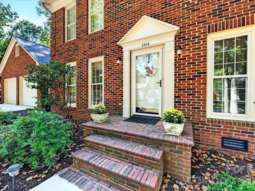 2036 Kilkenney Hill Road, Matthews, NC 28105.  MLS# CAR4420278, YatesRealty ID 51270. 