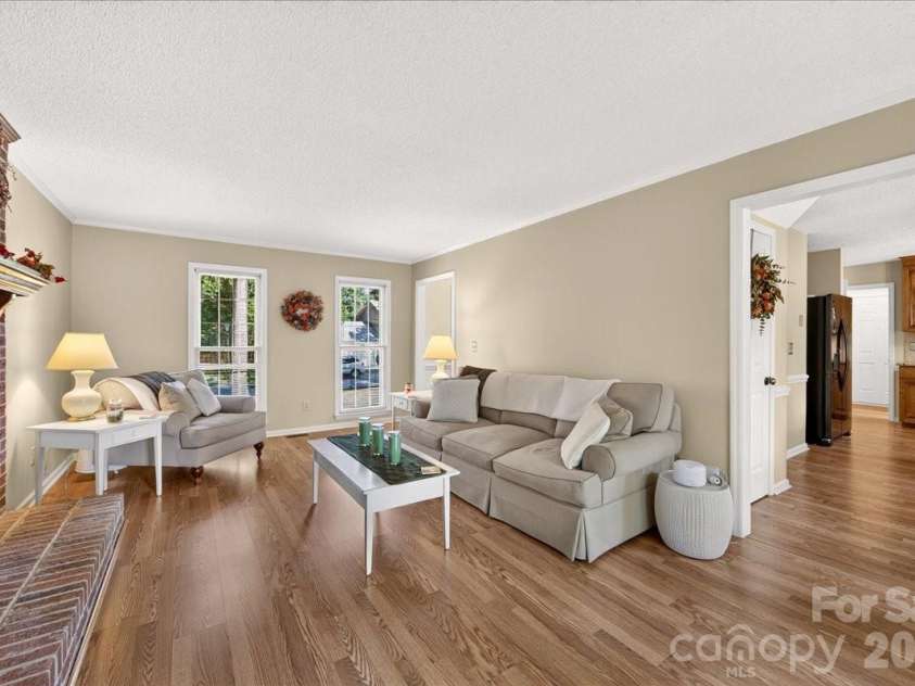 2036 Kilkenney Hill Road, Matthews, NC 28105.  MLS# CAR4420278, YatesRealty ID 51270. 