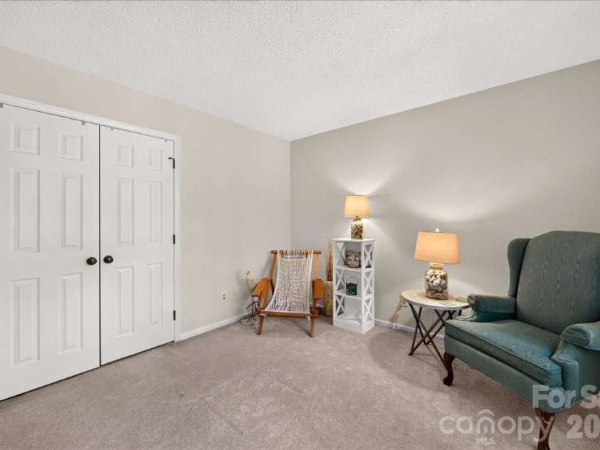 2036 Kilkenney Hill Road, Matthews, NC 28105.  MLS# CAR4420278, YatesRealty ID 51270. 