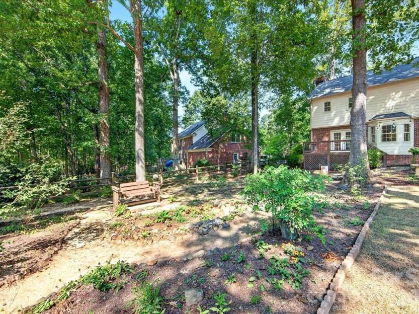 2036 Kilkenney Hill Road, Matthews, NC 28105.  MLS# CAR4420278, YatesRealty ID 51270. 