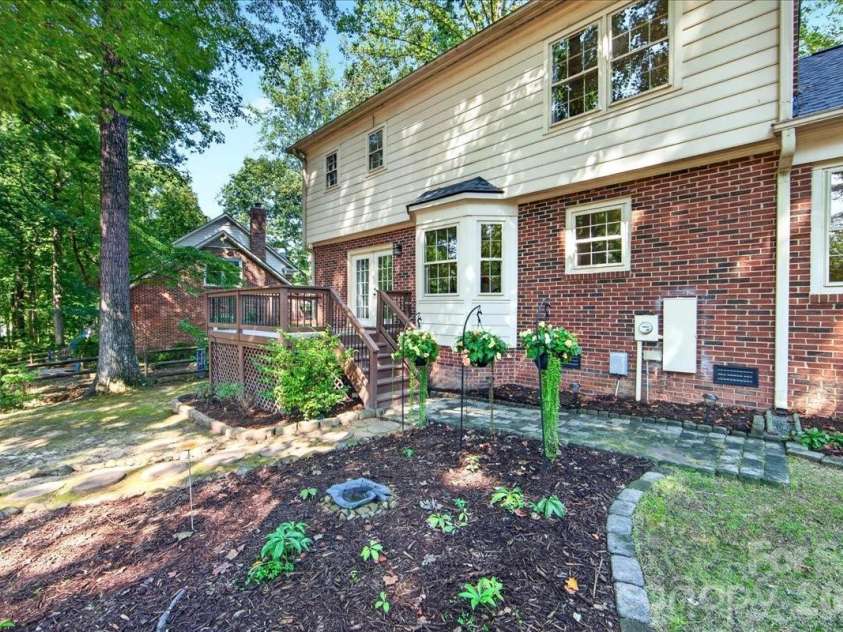 2036 Kilkenney Hill Road, Matthews, NC 28105.  MLS# CAR4420278, YatesRealty ID 51270. 