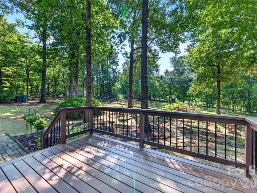2036 Kilkenney Hill Road, Matthews, NC 28105.  MLS# CAR4420278, YatesRealty ID 51270. 