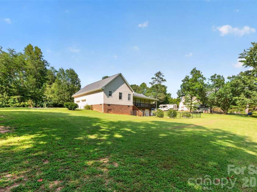 3105 Hunters Ridge Court, Morganton, NC 28655.  MLS# CAR4422506, YatesRealty ID 51274. 