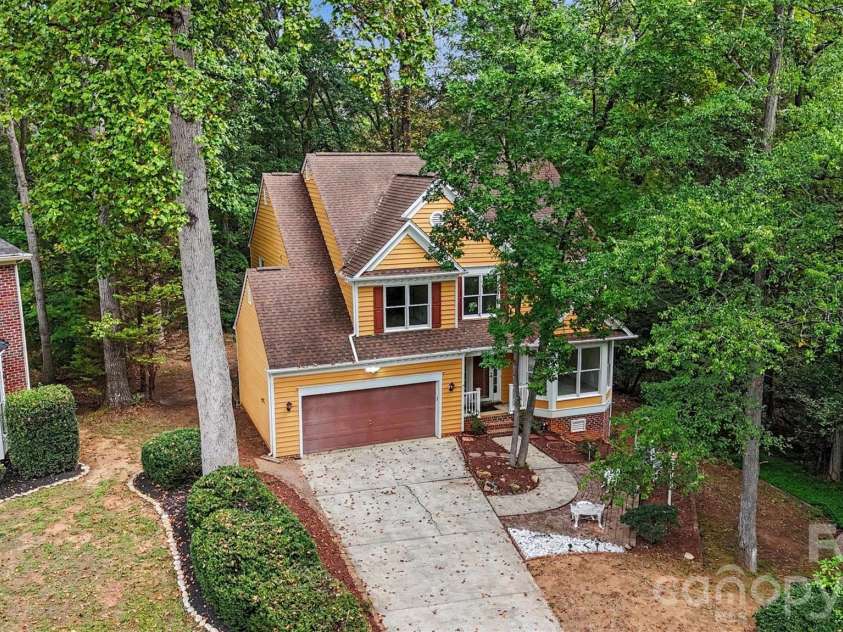 8401 Tatebrook Lane, Huntersville, NC 28078.  MLS# CAR4417886, YatesRealty ID 51277. 
