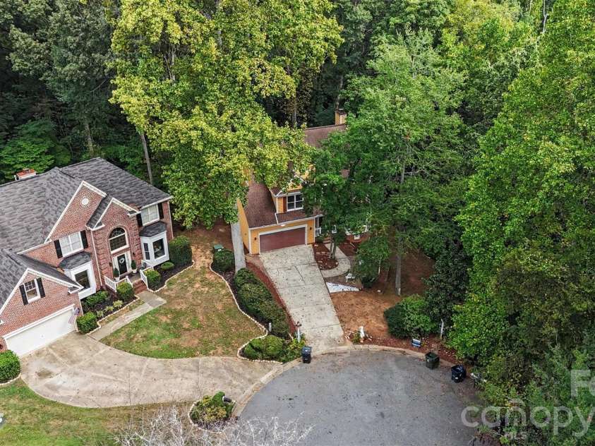 8401 Tatebrook Lane, Huntersville, NC 28078.  MLS# CAR4417886, YatesRealty ID 51277. 