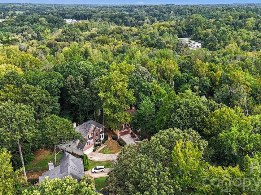 8401 Tatebrook Lane, Huntersville, NC 28078.  MLS# CAR4417886, YatesRealty ID 51277. 