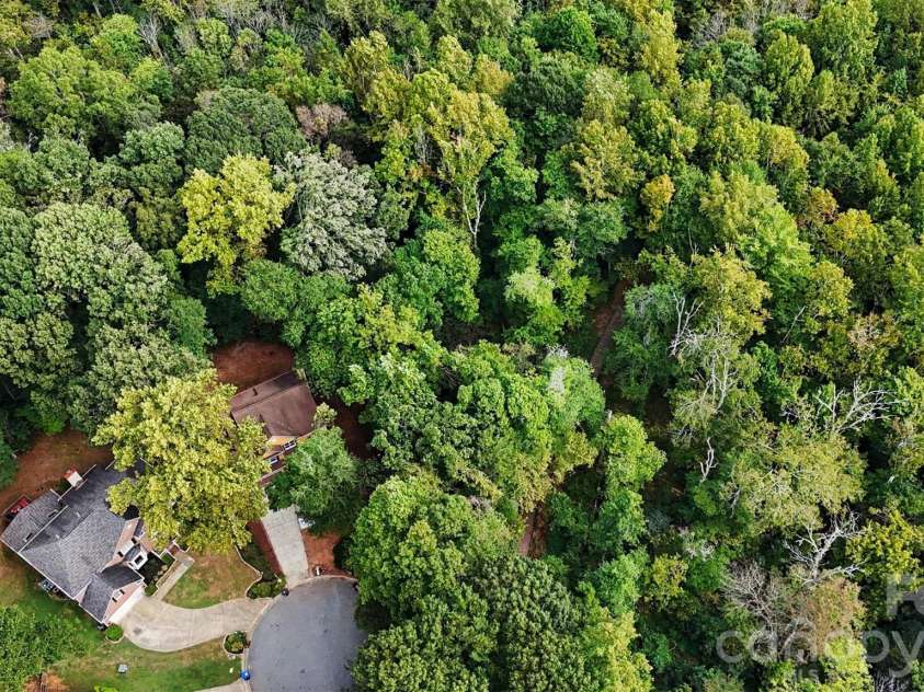 8401 Tatebrook Lane, Huntersville, NC 28078.  MLS# CAR4417886, YatesRealty ID 51277. 