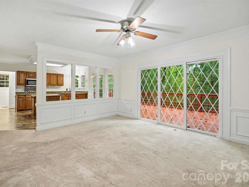 8401 Tatebrook Lane, Huntersville, NC 28078.  MLS# CAR4417886, YatesRealty ID 51277. 