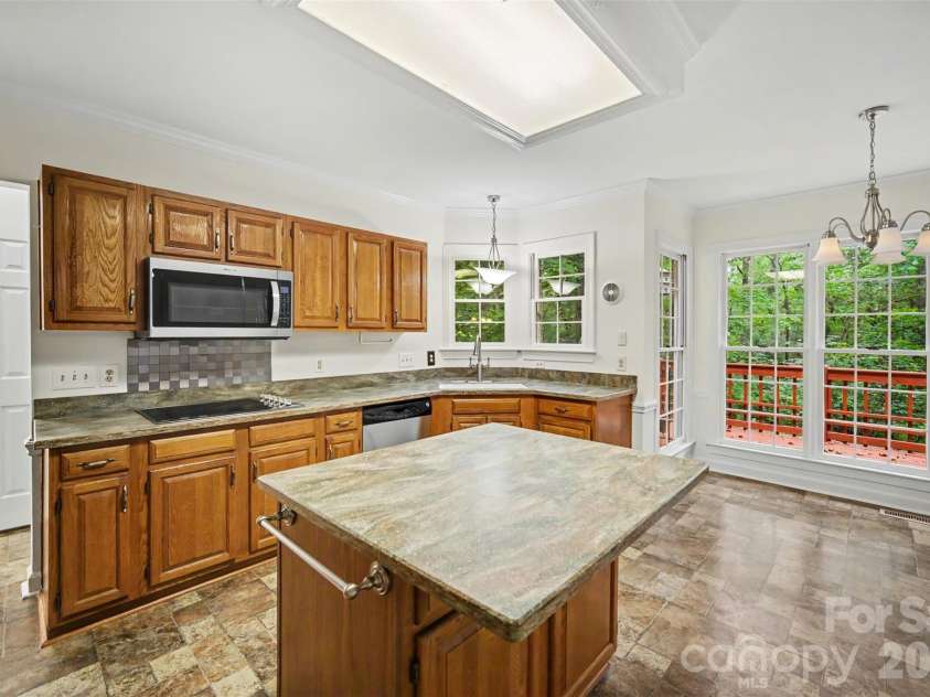 8401 Tatebrook Lane, Huntersville, NC 28078.  MLS# CAR4417886, YatesRealty ID 51277. 