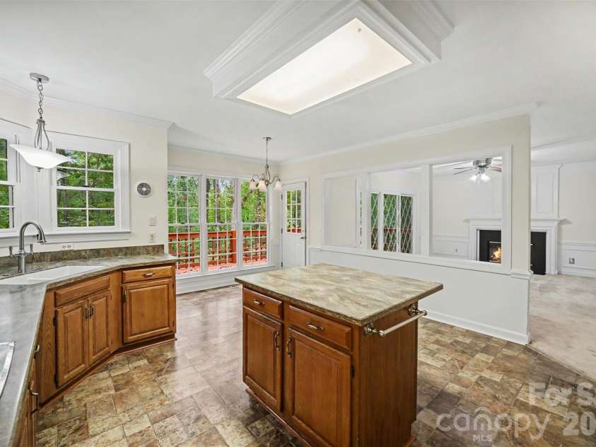 8401 Tatebrook Lane, Huntersville, NC 28078.  MLS# CAR4417886, YatesRealty ID 51277. 