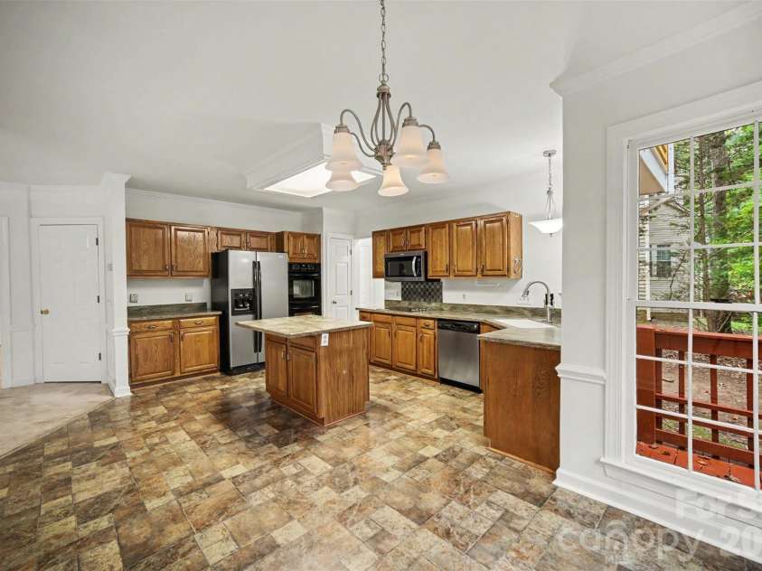 8401 Tatebrook Lane, Huntersville, NC 28078.  MLS# CAR4417886, YatesRealty ID 51277. 