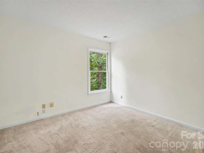 8401 Tatebrook Lane, Huntersville, NC 28078.  MLS# CAR4417886, YatesRealty ID 51277. 