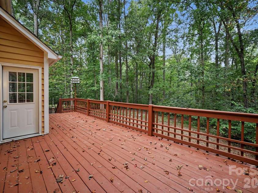 8401 Tatebrook Lane, Huntersville, NC 28078.  MLS# CAR4417886, YatesRealty ID 51277. 