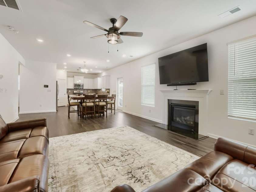 133 Dawn Run Loop, Mooresville, NC 28115.  MLS# CAR4417022, YatesRealty ID 51279. 