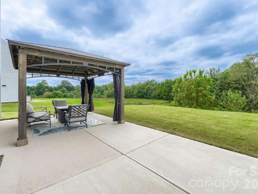133 Dawn Run Loop, Mooresville, NC 28115.  MLS# CAR4417022, YatesRealty ID 51279. 