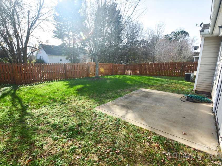 5132 Stone Park Drive, Charlotte, NC 28269.  MLS# CAR4207741, YatesRealty ID 5128. 