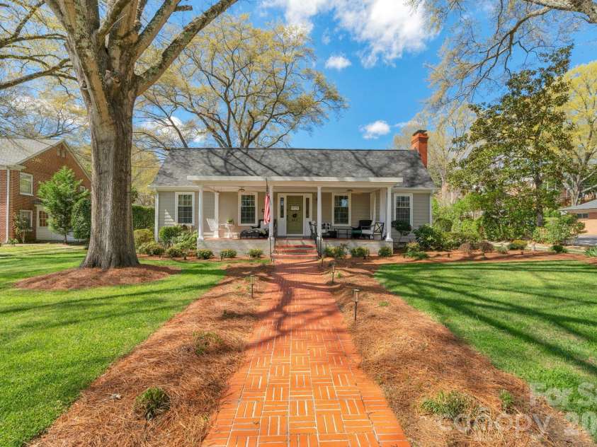607 York Street, Gastonia, NC 28052.  MLS# CAR4353276, YatesRealty ID 5128. 