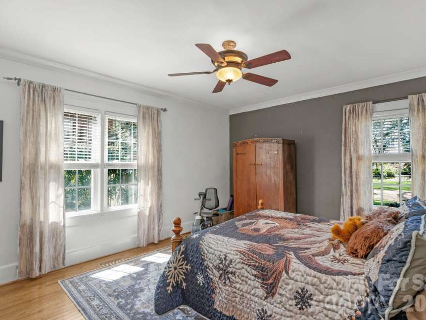 607 York Street, Gastonia, NC 28052.  MLS# CAR4353276, YatesRealty ID 5128. 
