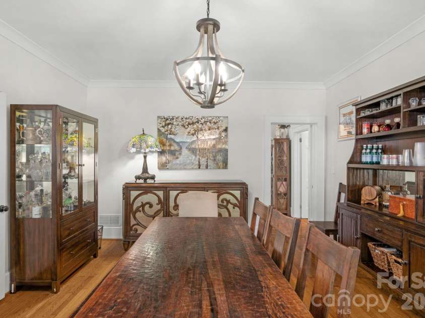 607 York Street, Gastonia, NC 28052.  MLS# CAR4353276, YatesRealty ID 5128. 