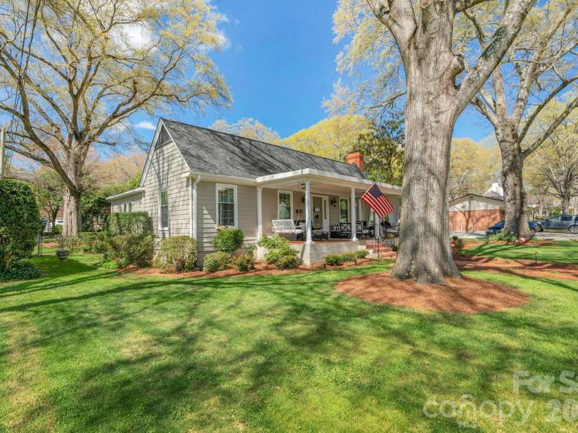 607 York Street, Gastonia, NC 28052.  MLS# CAR4353276, YatesRealty ID 5128. 