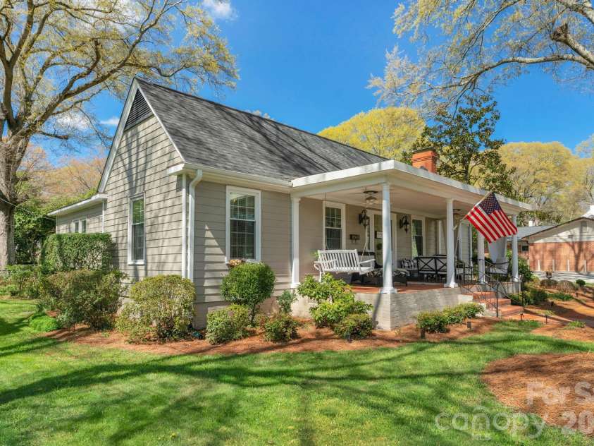 607 York Street, Gastonia, NC 28052.  MLS# CAR4353276, YatesRealty ID 5128. 