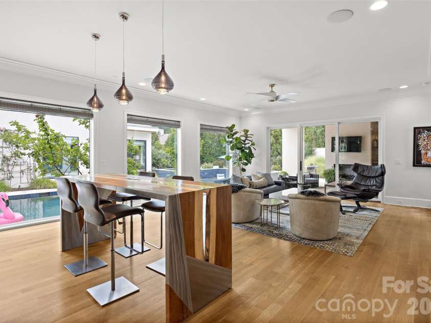 316 Mammoth Oaks Drive, Charlotte, NC 28270.  MLS# CAR4416079, YatesRealty ID 51280. 