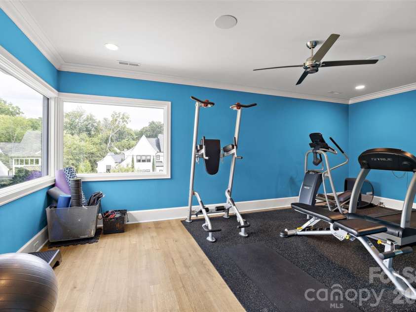 316 Mammoth Oaks Drive, Charlotte, NC 28270.  MLS# CAR4416079, YatesRealty ID 51280. 