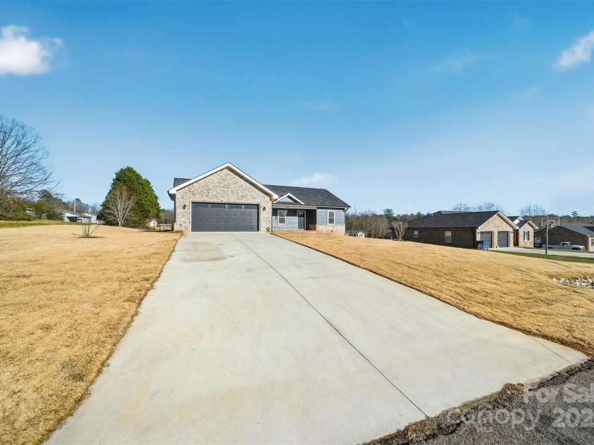 4284 Jefferson Place, Granite Falls, NC 28630.  MLS# CAR4326393, YatesRealty ID 51281. 