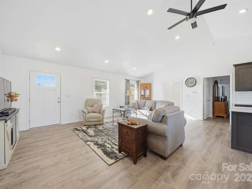 4284 Jefferson Place, Granite Falls, NC 28630.  MLS# CAR4326393, YatesRealty ID 51281. 