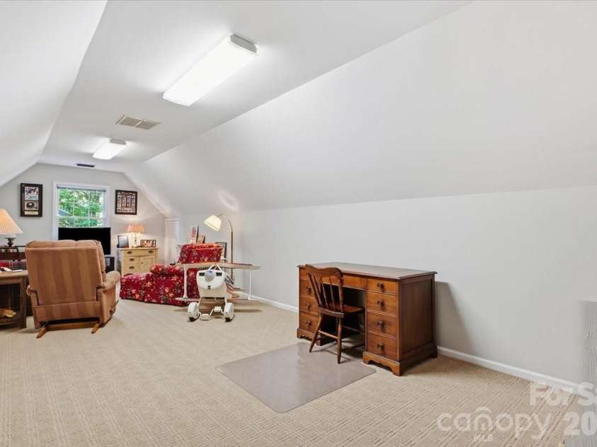5138 Panhandle Circle, Matthews, NC 28104.  MLS# CAR4407389, YatesRealty ID 51282. Bonus Room5138 Panhandle CirWeddington, NC 28104