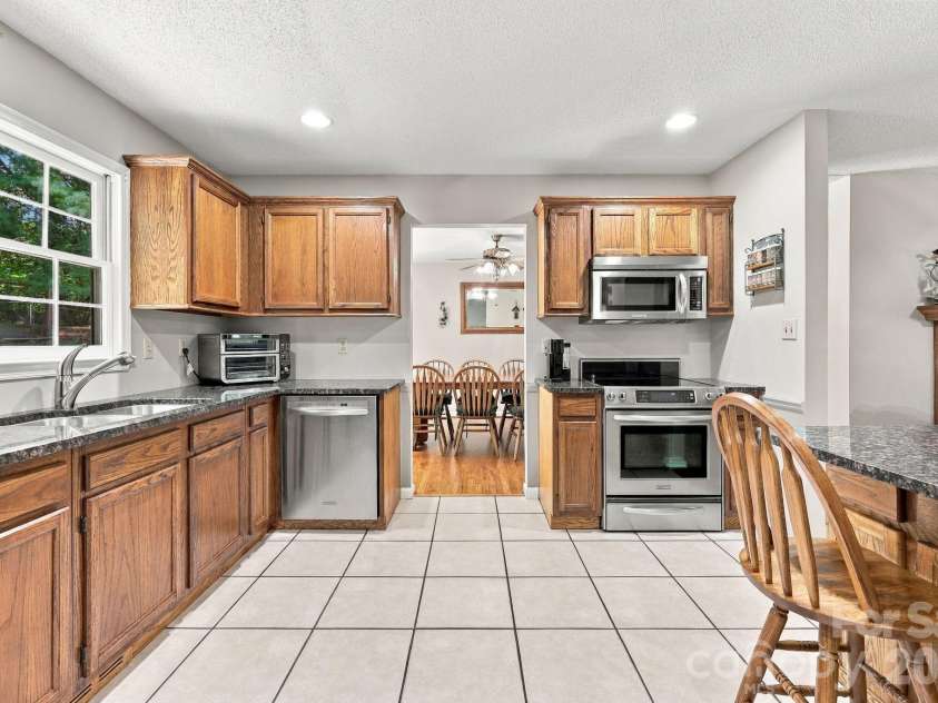 6 Cisco Road, Asheville, NC 28805.  MLS# CAR4424586, YatesRealty ID 51283. 