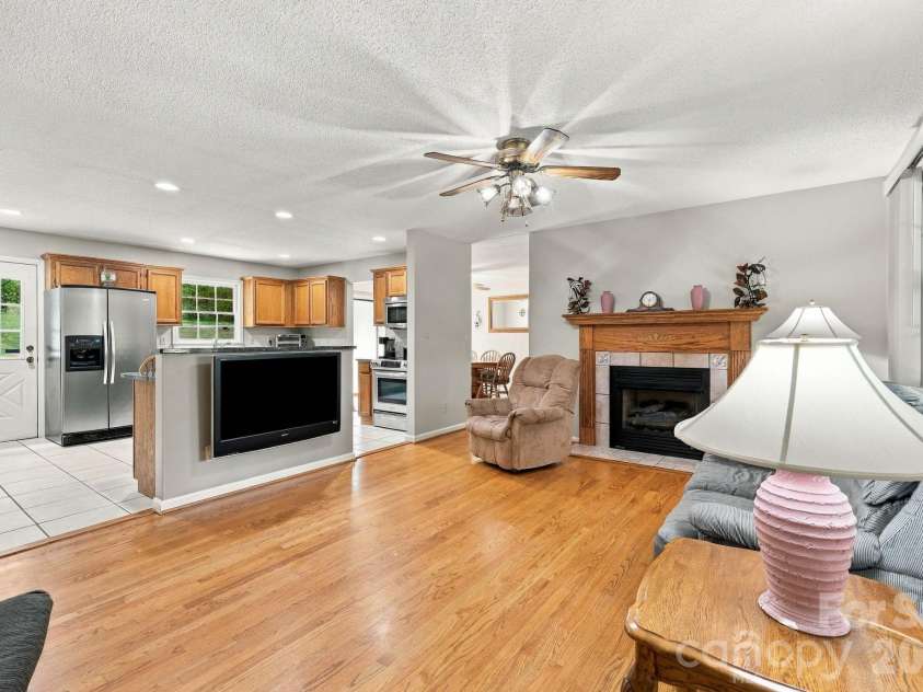 6 Cisco Road, Asheville, NC 28805.  MLS# CAR4424586, YatesRealty ID 51283. Open Living / Kitchen Space