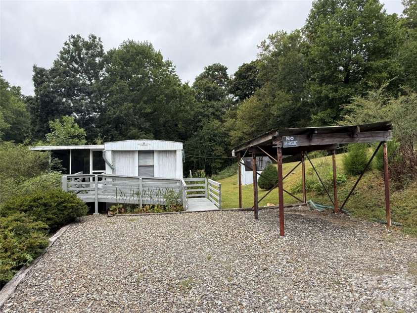 6 Short Dix Creek Road, Leicester, NC 28748.  MLS# CAR4424208, YatesRealty ID 51287. 