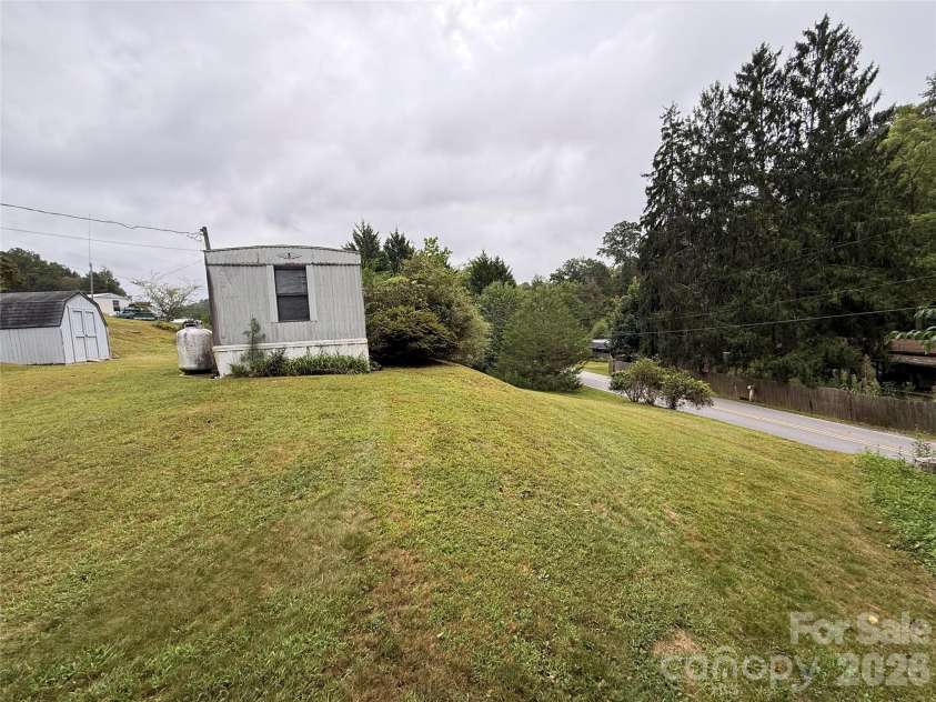 6 Short Dix Creek Road, Leicester, NC 28748.  MLS# CAR4424208, YatesRealty ID 51287. 