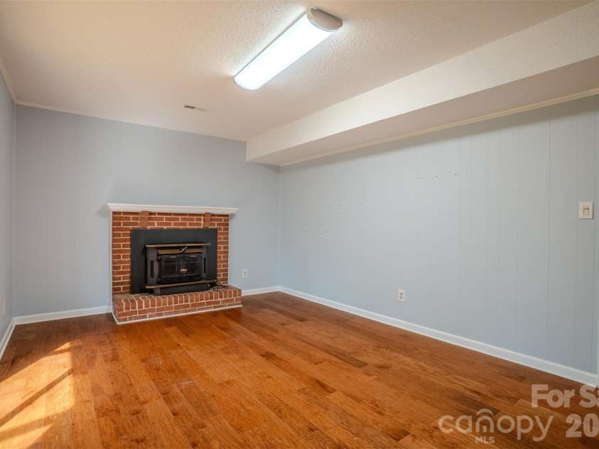 6516 Brynwood Drive, Charlotte, NC 28226.  MLS# CAR4424530, YatesRealty ID 51288. 
