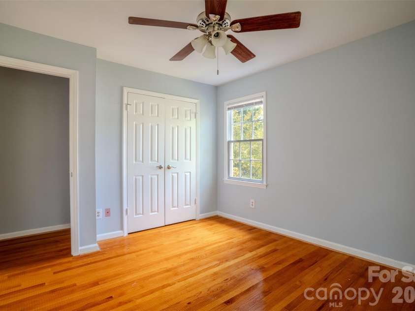 6516 Brynwood Drive, Charlotte, NC 28226.  MLS# CAR4424530, YatesRealty ID 51288. 