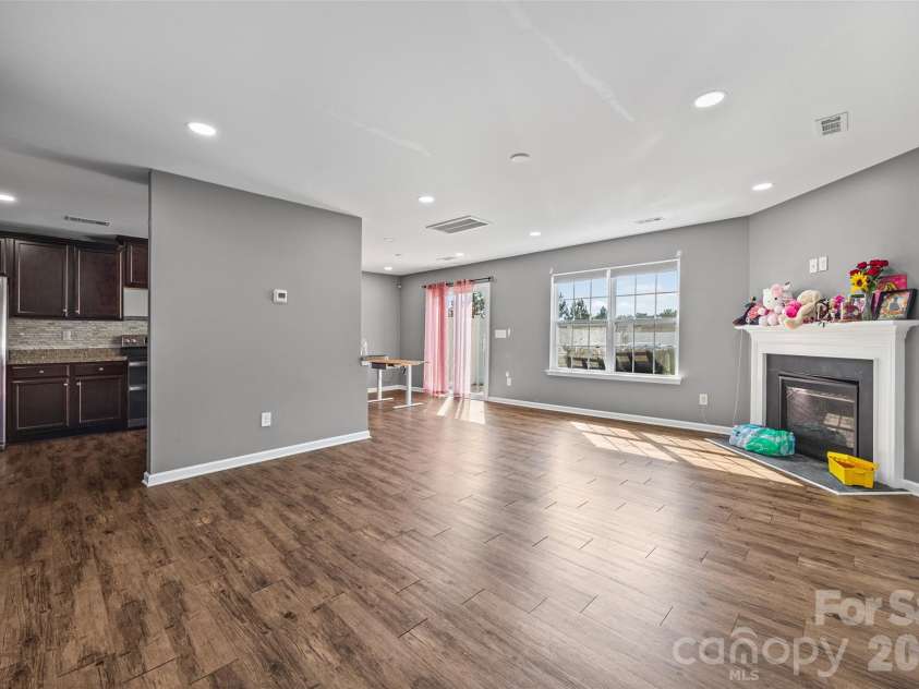 7407 Niccoline Lane, Charlotte, NC 28214.  MLS# CAR4424677, YatesRealty ID 51289. 