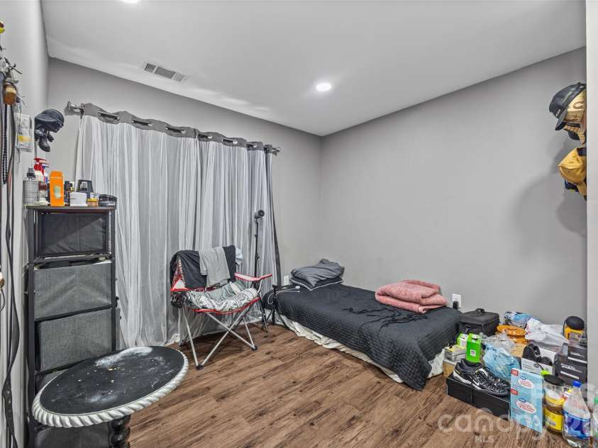 7407 Niccoline Lane, Charlotte, NC 28214.  MLS# CAR4424677, YatesRealty ID 51289. 