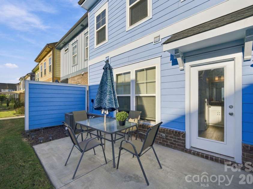 688 Dunkins Ferry Road, Rock Hill, SC 29730.  MLS# CAR4424727, YatesRealty ID 51291. 