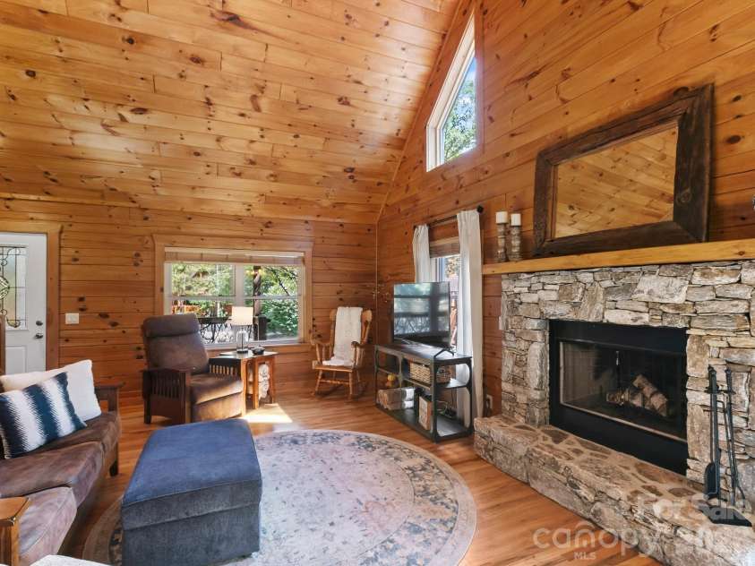 72 Cottontail Trail, Maggie Valley, NC 28751.  MLS# CAR4424527, YatesRealty ID 51292. 
